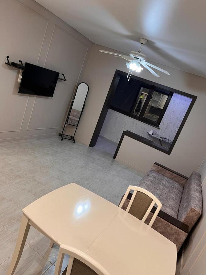 Zhalgin'S Apartments 1 Turksib Экстерьер фото