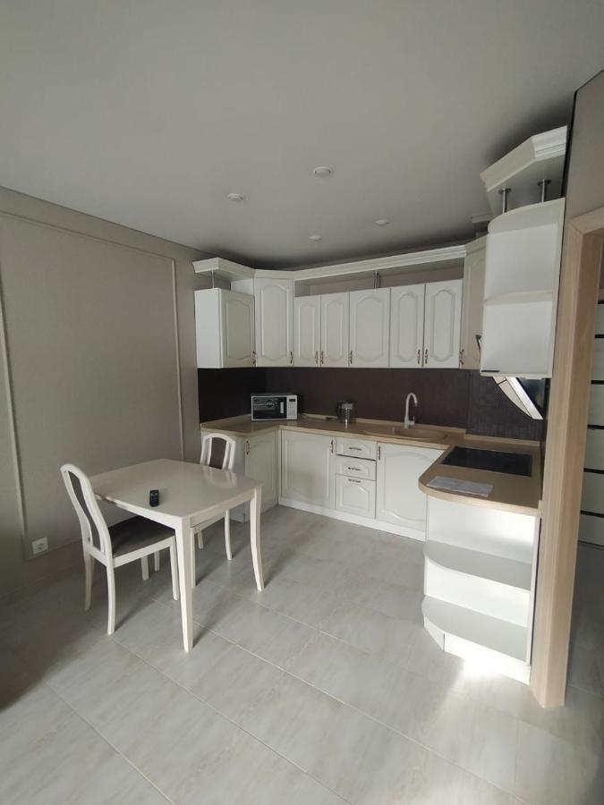 Zhalgin'S Apartments 1 Turksib Экстерьер фото