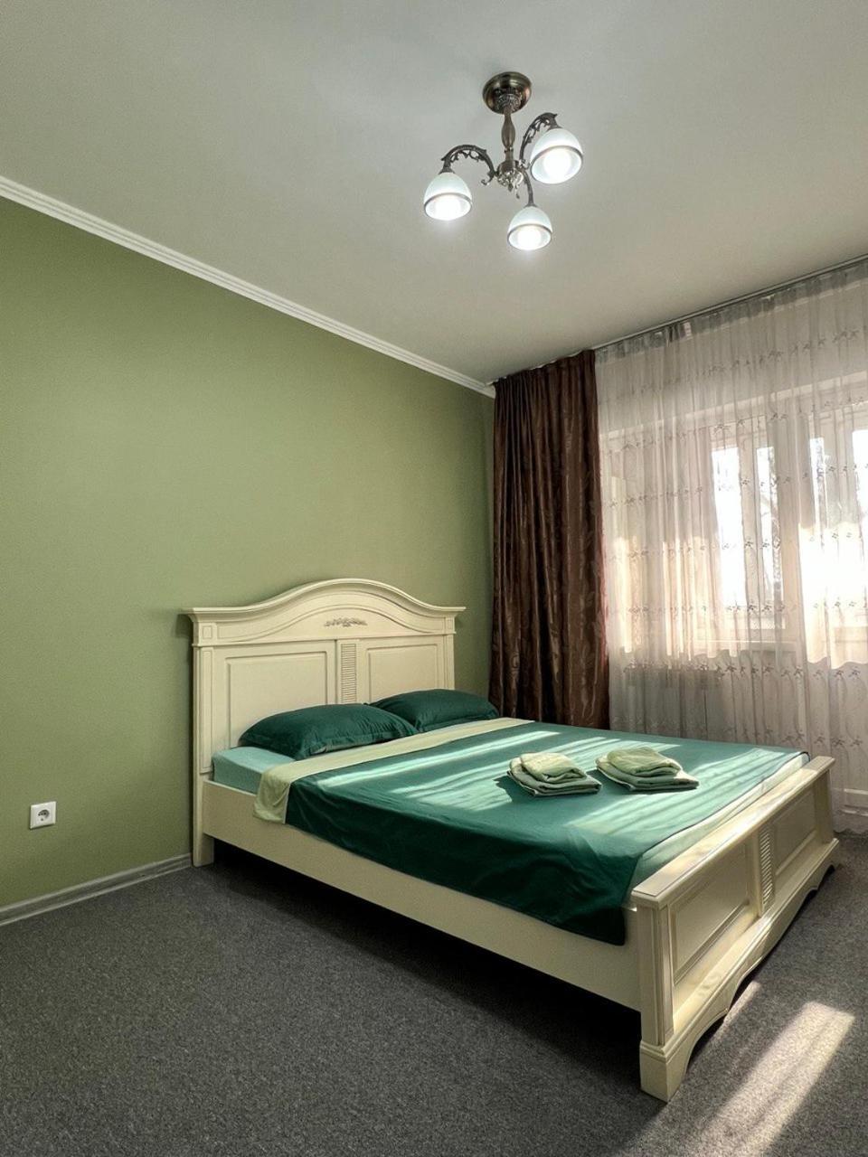 Zhalgin'S Apartments 1 Turksib Экстерьер фото